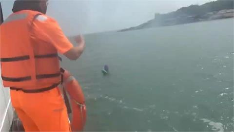 快新聞／服刑前偷渡！金門前警員穿浮潛裝欲游到中國　遭海巡逮捕