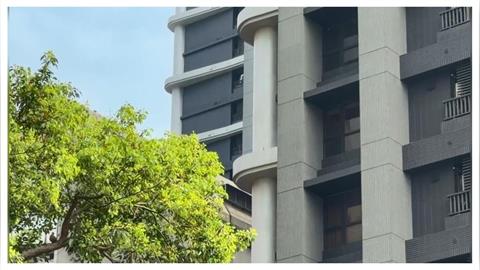壯男在家裸體沒拉窗簾！女鄰居竟偷拍丟400人群組嗆「這句」反被圍剿