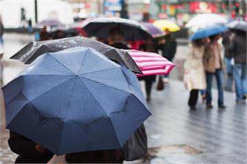 除濕機以外的選項！4款除濕神器＋4大乾燥對策 讓妳下雨天不再困擾