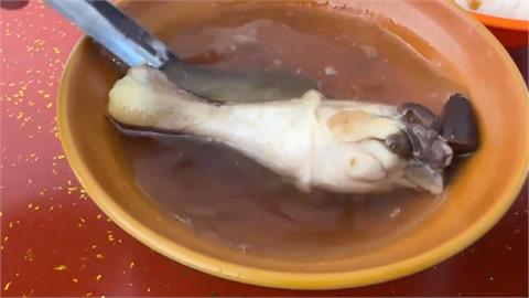 嘉義佛心銅板美食　香菇雞湯含「一隻腿」只要２５元