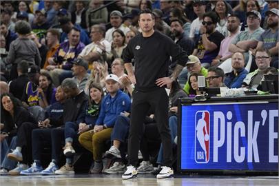 NBA(影)/湖人第4戰輸球落入絕境 總教練Redick寫下罕見紀錄