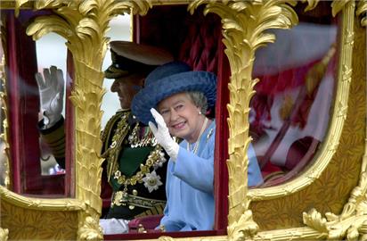 快新聞／英國女王死亡證明公布　辭世前僅「這2人」見到最後一面