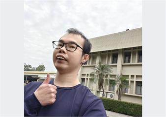 鄧佳華昔偷拍入監今獲釋　網友一看近照全歪樓