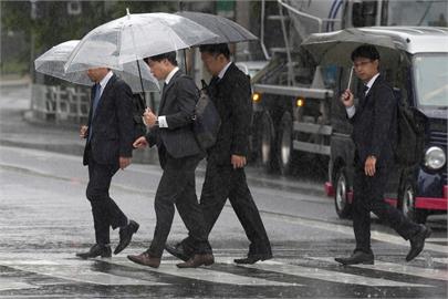日本東海、關東猛烈雷雨　伊豆市半天內降雨超過300毫米