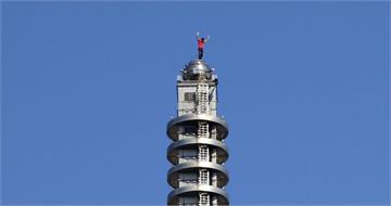 直播爬台北101「挨轟消費危險、不負責任」　Netflix回應了