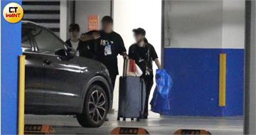 獨家／魏嘉瑩慶生演出後繼續嗨　與友人黏TT專車接送返家