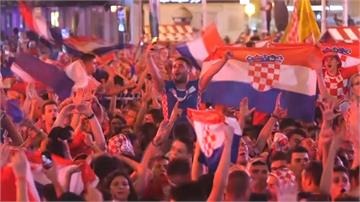 克羅埃西亞首度挺進世足決賽 球迷陷入瘋狂
