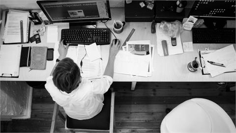 職場新人工作「掉東漏西」被罵好慘！內行人曝「1撇步」：很有幫助