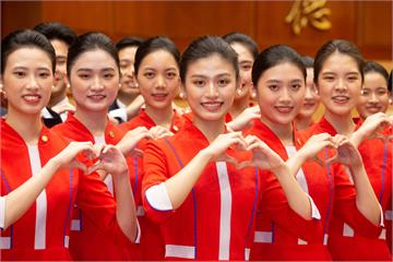 銘傳大學連續39年擔任國慶禮賓人員　展親切、專業態度