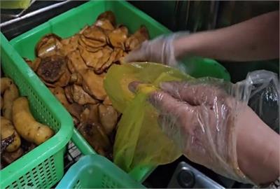 東門夜市東山鴨頭食材放高溫室外　衛生局稽查限期改善