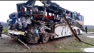 玻利維亞發生巴士對撞  至少22死37傷