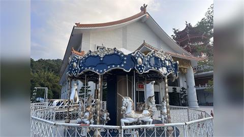 宮廟變身夢幻樂園!松山慈惠堂「母娘遊樂園」2/14 跨界登場