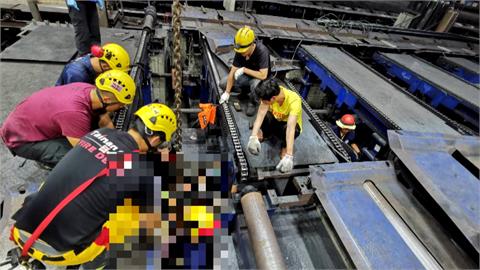台南鋼鐵廠傳工安意外 工人遭機器捲入