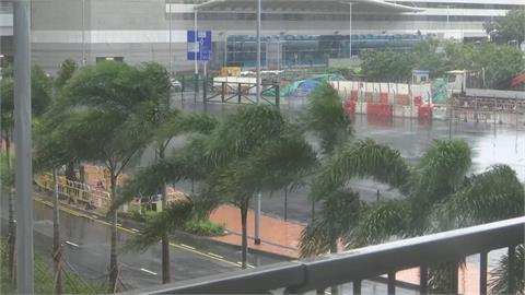 颱風蘇拉襲擊　廣東水庫提前洩洪　香港班機幾乎全取消