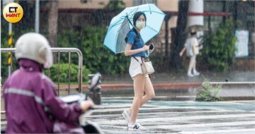 雨勢升級！氣象署針對16縣市發布「豪大雨特報」　雨勢恐持續到深夜