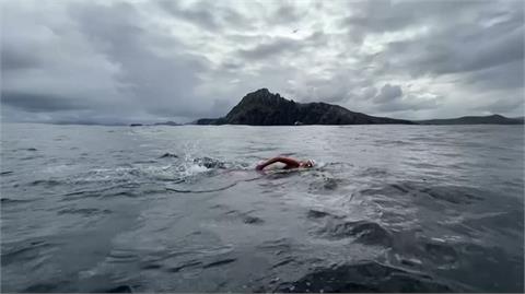 德雷克海峽水域游一海里 智利女泳將花15分鐘寫紀錄