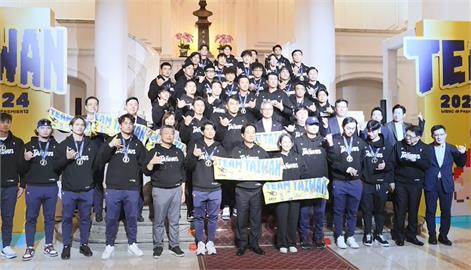 「2024最自肥的自拍照」　賴總統找統一獅球員自拍po網