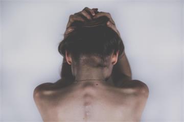 女大生喝茫「被背回家」　消防員裝暖男卻變狼連性侵