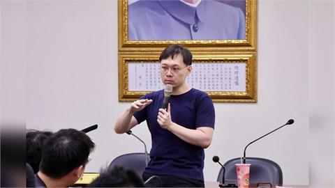 快新聞／黃士修嗆蔡阿嘎兒「醜小孩」！藍營議員參選人憋笑喊1句挨批