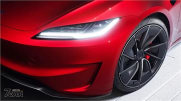 Tesla Matrix 頭燈傳再升級　有望改善反光路牌刺眼問題