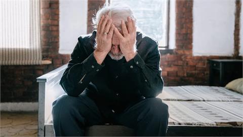 專家列「4件」退休人士最後悔的事！顛覆傳統印象：定存比不理財還糟