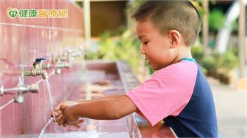 腸病毒就診破3500人！專家示警「成人沒症狀」恐害慘嬰幼兒