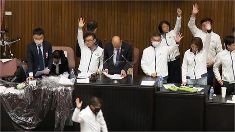 快新聞／大法官人事同意案投票結果出爐！　正副院長、5位被提名人「全被封殺」
