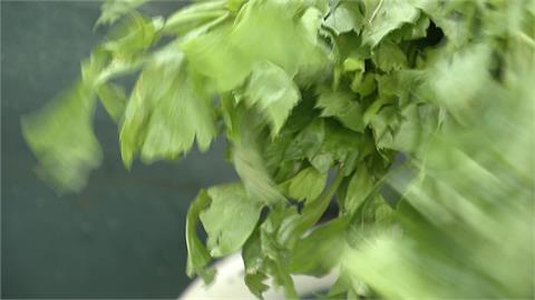 食難安！　香菜農藥殘留檢測12件僅1件合格　還檢出禁用藥物