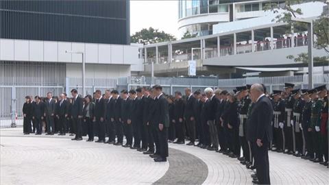 港府降半旗哀悼宏福苑罹難者　民間哀悼獻花守夜為災民打氣