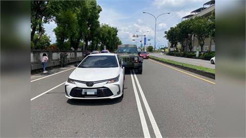 快新聞／屏東軍車釀禍！追撞等紅燈小客車　駕駛傷勢曝光