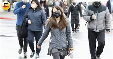 最強冷空氣報到「全台濕冷」 專家曝回暖時間