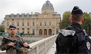 巴黎警總傳四警遭持刀男子殺害 嫌犯遭開槍擊斃