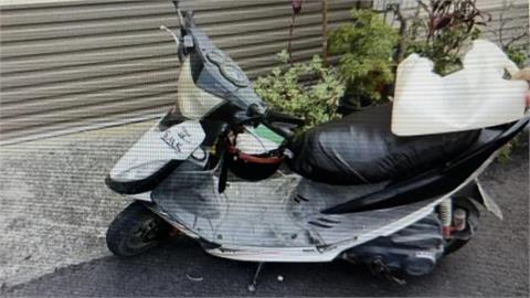 騎士塑膠桶被吹飛 後方機車閃避不及撞上慘摔