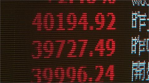 台股3本柱繼續噴「發哥」帶頭衝破2600大關！股迷笑喊：比誰先攻頂玉山嗎？