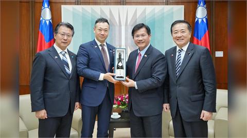 快新聞／台日是命運共同體！接見鈴木馨祐訪團一行　林佳龍：盼挺台加入CPTPP