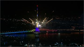 紐西蘭迎新年 奧克蘭天空塔煙花燦爛