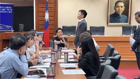 快新聞／羅廷瑋人呢？吳沛憶嗆「休息後就消失了」　李洋「罰站」枯等半天仍未發言