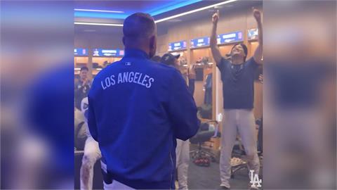 MLB(影)／18局大戰後凌晨大谷還能搞笑逗隊友開心！網笑：看起來還很有力氣嘛