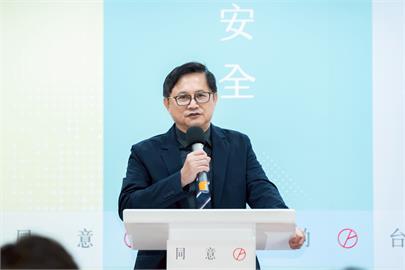 快新聞／合體黃國昌推核三延役　童子賢「823是否挺罷免」反應曝