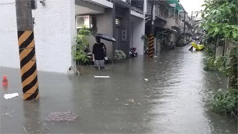 凌晨大雨來襲！台南永康區積淹水　緊急啟動抽水機救災