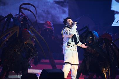 睽違12年　陳奕迅昨重返高雄巨蛋開唱