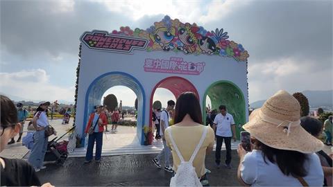 台中國際花毯節１１／８登場　遊客憂颱風襲台影響花況