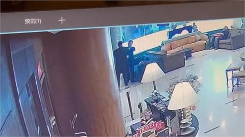 快新聞／矢板明夫遭襲擊！直擊黑衣男出手「驚險瞬間」　蔡竺君還原事發經過