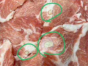 豬肉冒一顆顆「米色粉瘤」還能吃？專家曝1動作後仍可食用！