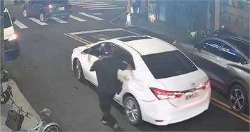 員林鬧區驚見疑似毒駕失控狂衝！　熱心民眾肉身攔車險遭輾壓奪命