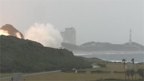 有影/日國產火箭「愛普瑟隆S」爆炸！　記者目睹燃燒碎片噴海邊