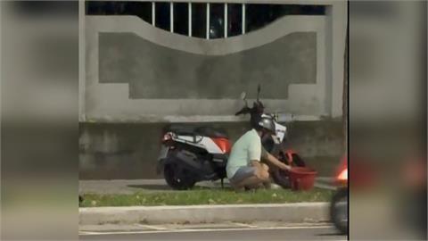 高雄鏟土賊自備「鍋子當鏟子」 民眾笑:熱身幫光復鄉挖土?