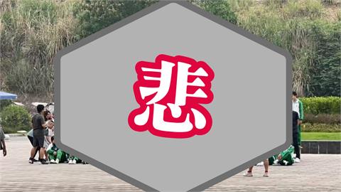 罹癌少年「C位拍畢業照」隔天離世！全班0缺席徒步醫院助圓夢…父淚：沒遺憾