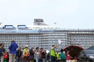 「海洋讚禮號」抵台中港 市府碼頭迎4千旅客