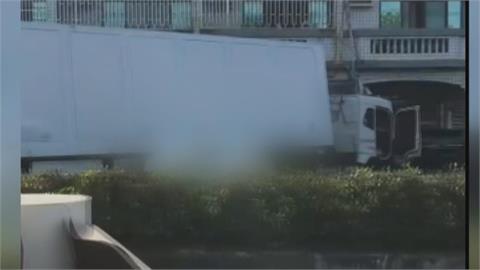毒駕又藏槍! 彰化離譜司機逆向撞屋遭收押